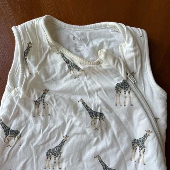 VGUC Kyte Baby bamboo sleep bag giraffe pattern 1.0 tog 0-6 months - Picture 4 of 6
